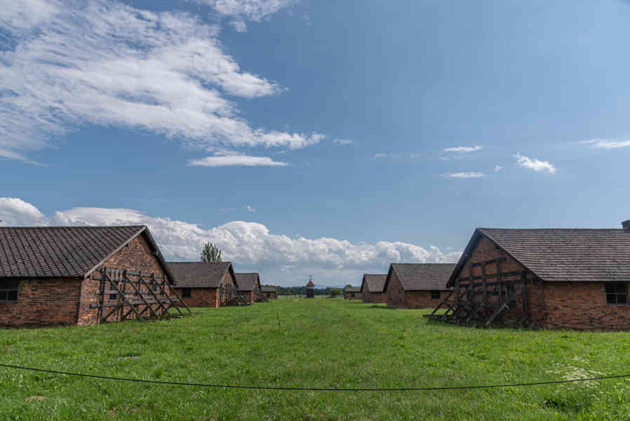 Polonia 085 - Auschwitz ll-Birkenau.jpg